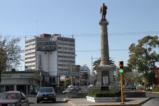 La historia real de la estatua de Benito Ju&aacute;rez de Puebla en La Paz