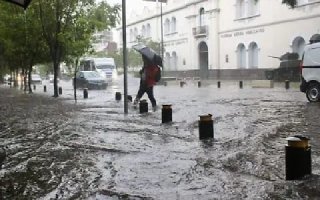 Evita salir; lluvias muy fuertes y rachas de viento para Puebla este jueves