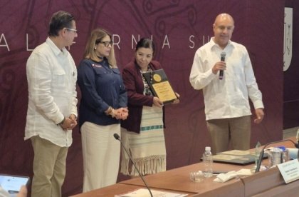 CECyTE Puebla recibe premio nacional por indicadores educativos sin precedentes