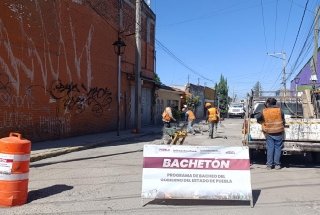 "Bachet&oacute;n en Marcha"; contin&uacute;an trabajando en rehabilitaci&oacute;n de calles por Ayuntamiento y Estado de Puebla