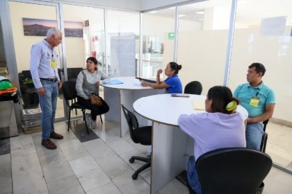 Gobierno del Estado acompa&ntilde;a a familias de migrantes fallecidas en Arizona