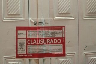 Clausuran zona de contaminaci&oacute;n por descarga clandestina de drenaje