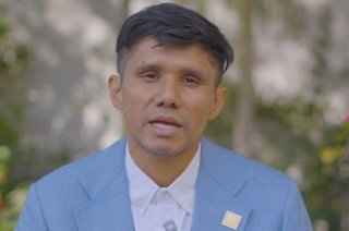 La Carpa de la Impunidad: La accidentada aparici&oacute;n del profesor Ariel