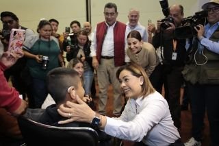 Entrega gobierno estatal aparatos ortop&eacute;dicos y ayudas funcionales