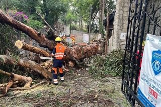Ayuntamiento de Puebla contin&uacute;a trabajando de manera integral en zonas afectadas por la lluvia y realiza tareas preventivas