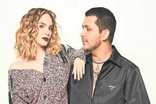 Lanzan cumbia del truene de Belinda y Nodal