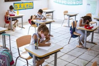 Ante nueva ola de contagios por COVID 19 m&aacute;s estados anuncian fin de clases anticipado en M&eacute;xico