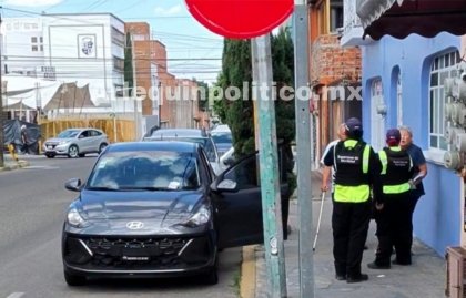 Caos por parqu&iacute;metros en Puebla: Multan a adultos mayores frente a su casa