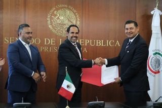 Armenta reconoce labor social y humanitaria de Jaitovich