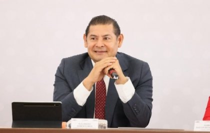 Empresarios solidarios de Ciudad Maderas donan 6.5 hect&aacute;reas para vivienda social