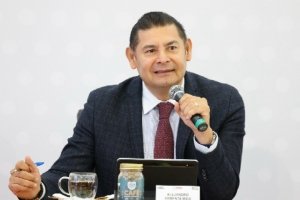 En Puebla se respeta la ley, estacionamientos de estadios seguir&aacute;n sin cobros