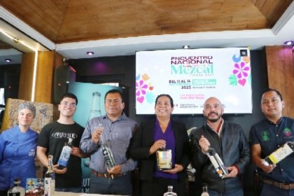 Puebla ser&aacute; sede del Encuentro Nacional de Mezcal 2025