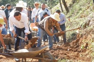 Faenas comunitarias, herramientas para la atenci&oacute;n cercana en Tetela de Ocampo