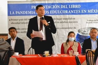 Di&aacute;logo permanente con los empresarios ofrece el senador Armenta