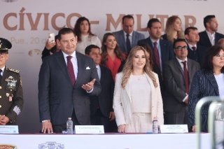 Reconoce gobierno estatal legado humanista de la Revoluci&oacute;n Mexicana con desfile c&iacute;vico-militar