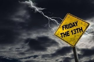 Por qu&eacute; ligan el viernes 13 a la mala suerte? Los eventos m&aacute;s catastr&oacute;ficos que sucedieron en esos d&iacute;as