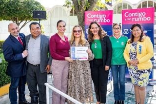 SMDIF Puebla recibe donaci&oacute;n de 100 camas cl&iacute;nicas de parte de la organizaci&oacute;n Rotaria Club distrito 4185
