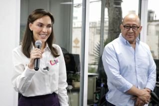 Entrega Marielise Budib aparatos ortop&eacute;dicos a personas con discapacidad