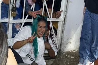 Karol G va a la c&aacute;rcel a cantarle a mujeres presas