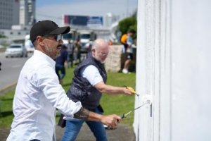 Realiza Gobierno de la Ciudad jornada de mantenimiento en la V&iacute;a Atlixc&aacute;yotl