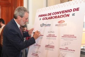 Fortalece Pepe Chedraui colaboraci&oacute;n interinstitucional con la CMIC