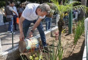 Impulsa Pepe Chedraui faena de conservaci&oacute;n en el parque principal de San Jer&oacute;nimo Caleras