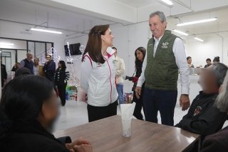 Pepe Chedraui y MariElise Budib celebran cena navide&ntilde;a en el Dormitorio Municipal
