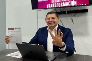 Completa Alejandro Armenta registro para la Coordinaci&oacute;n Estatal de Defensa de la 4T