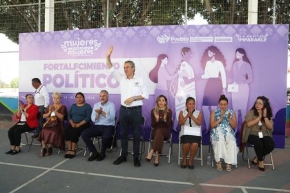 Gobierno de la Ciudad fortalece el liderazgo pol&iacute;tico de las mujeres